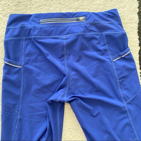 ATHLETA Blue Dobby Be Free Knicker Crop Leggings - Picture 8 of 9